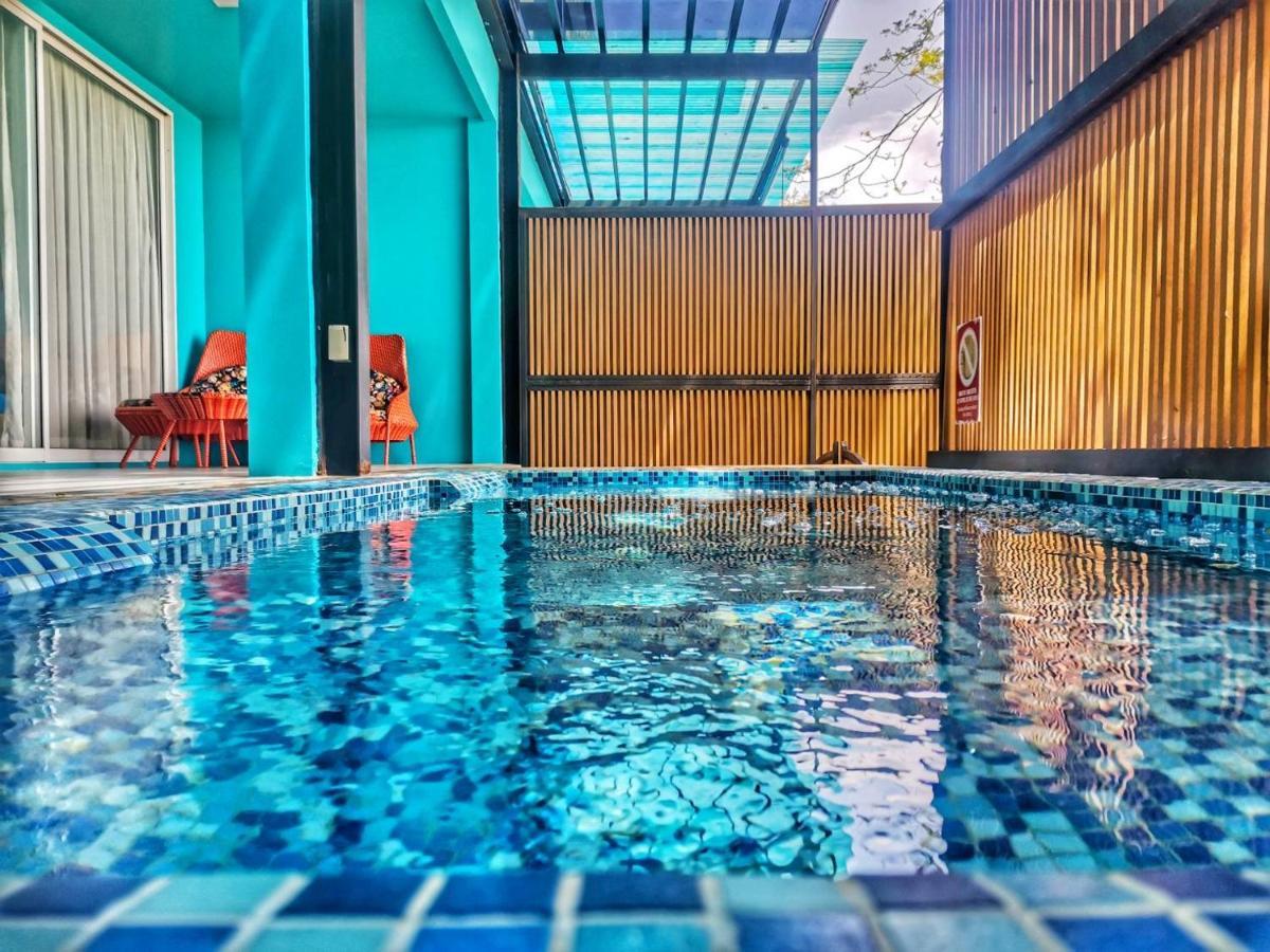 Bangsaen Beach Walk Boutique Resort מראה חיצוני תמונה