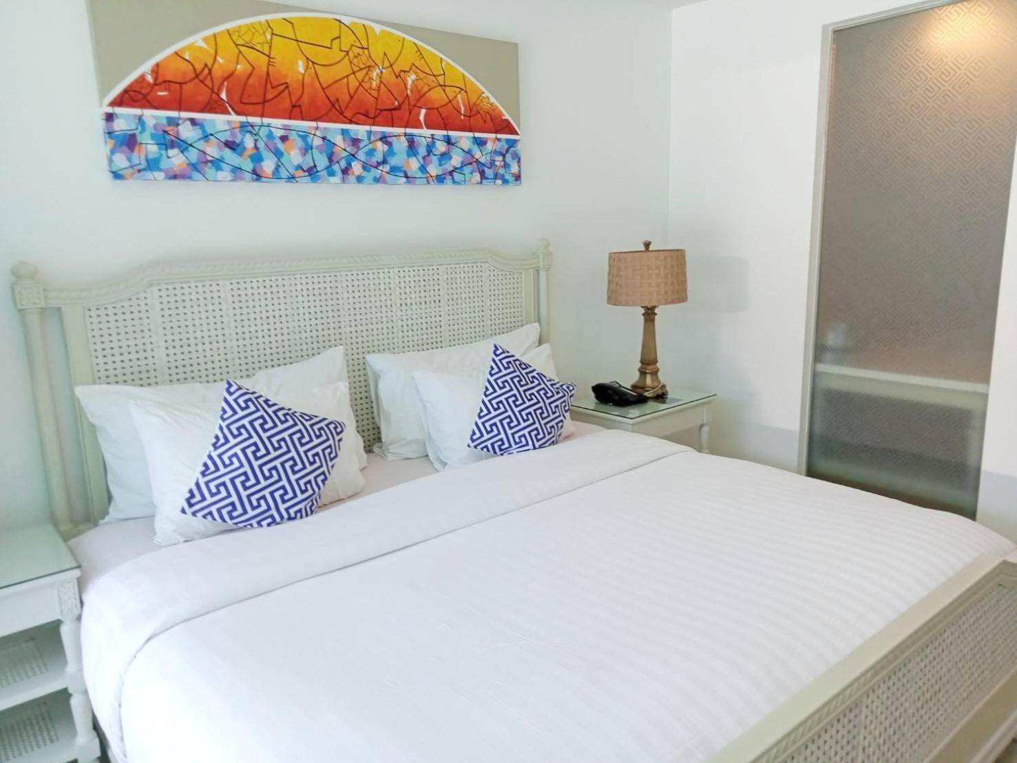 Bangsaen Beach Walk Boutique Resort חדר תמונה