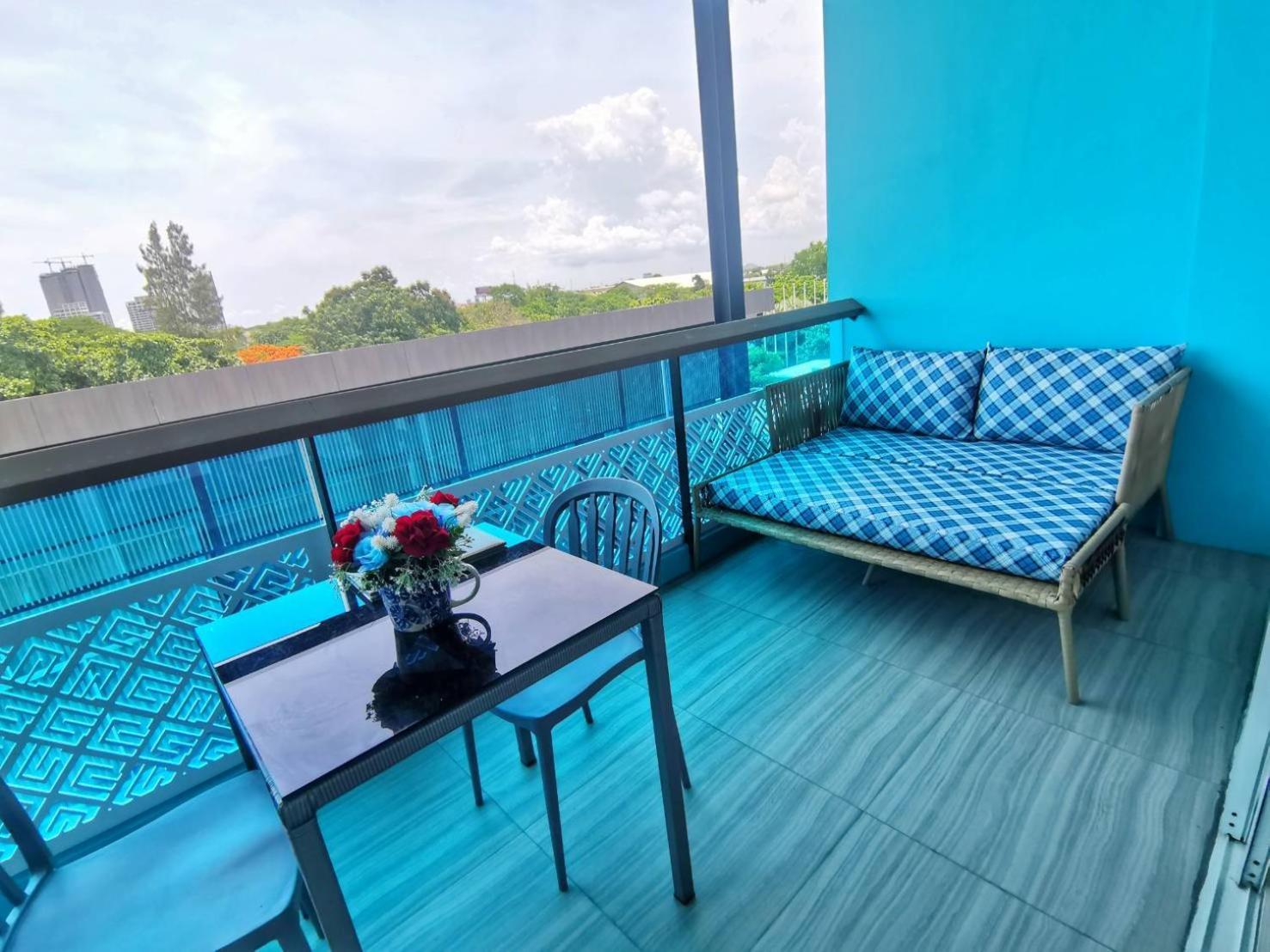 Bangsaen Beach Walk Boutique Resort חדר תמונה